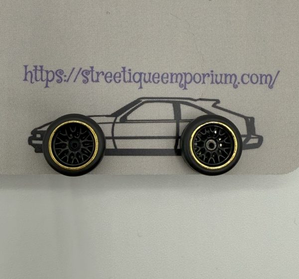 Diecast Wheel Stud Earrings (Black Mesh Gold Lip)