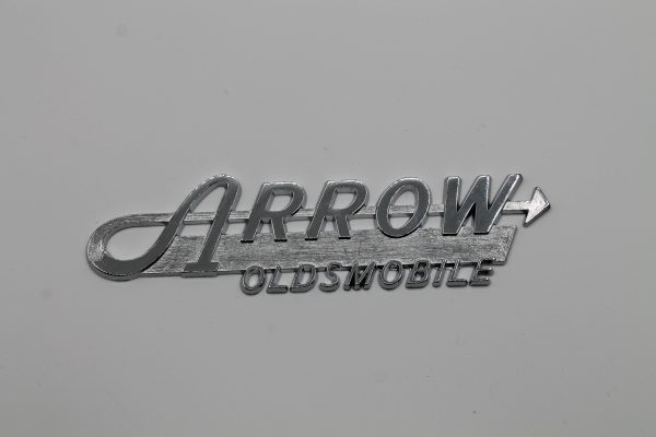 Arrow Oldsmobile Dealer Emblem - Metal